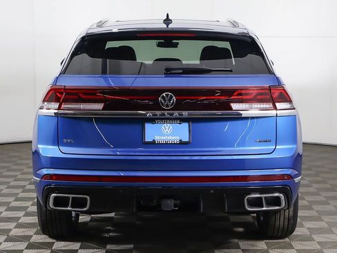 New 2024 Volkswagen Atlas Cross Sport SEL R-Line AWD/4WD image 15