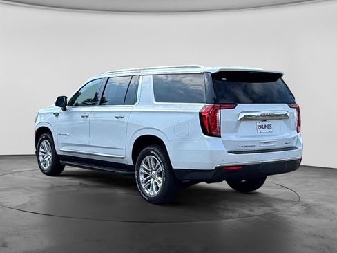 Used 2023 GMC Yukon XL SLT w/ SLT Premium Package AWD/4WD image 8