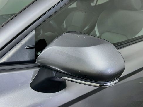 Used 2025 Toyota Camry SE FWD image 12