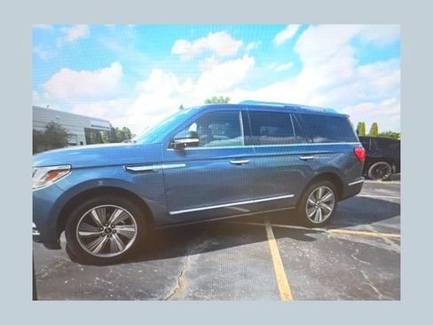 Used 2018 Lincoln Navigator Reserve AWD/4WD image 1