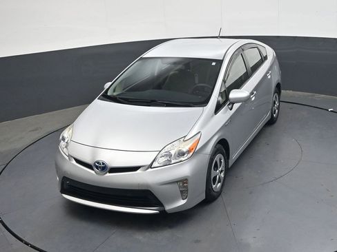 Used 2015 Toyota Prius Two image 18
