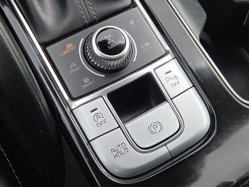 Used 2022 Kia Telluride LX AWD/4WD image 8