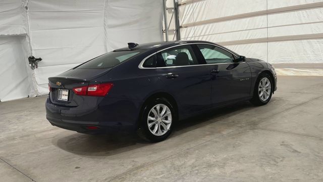 Used 2025 Chevrolet Malibu LT FWD image 4