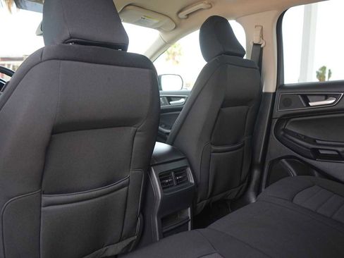 Used 2023 Ford Edge SE w/ Black Appearance Package AWD/4WD image 13
