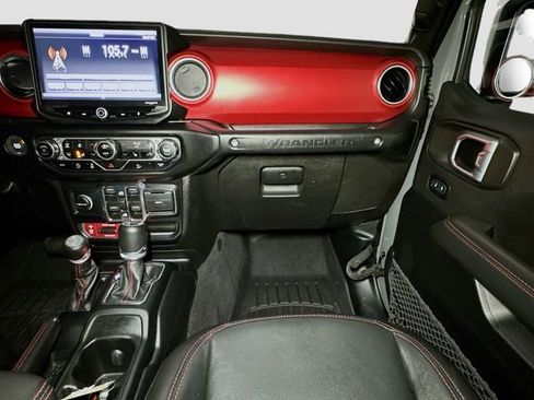 Used 2021 Jeep Wrangler Unlimited Rubicon image 32