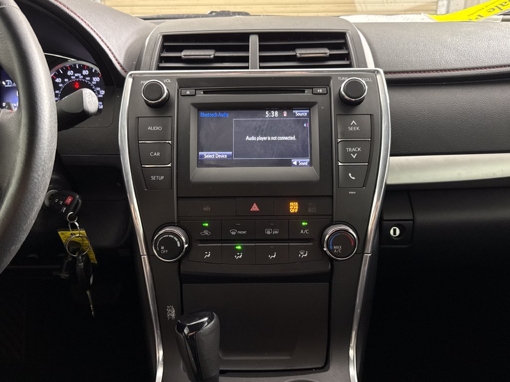 Used 2017 Toyota Camry SE FWD image 19