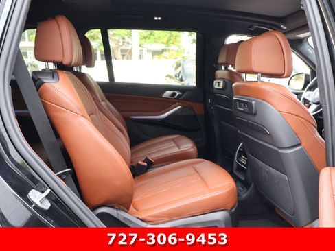 Used 2022 BMW X7 xDrive40i w/ M Sport Package AWD/4WD image 20