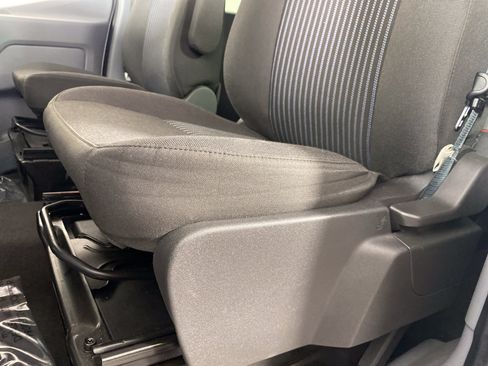 Used 2018 Ford Transit 150 XL RWD image 15