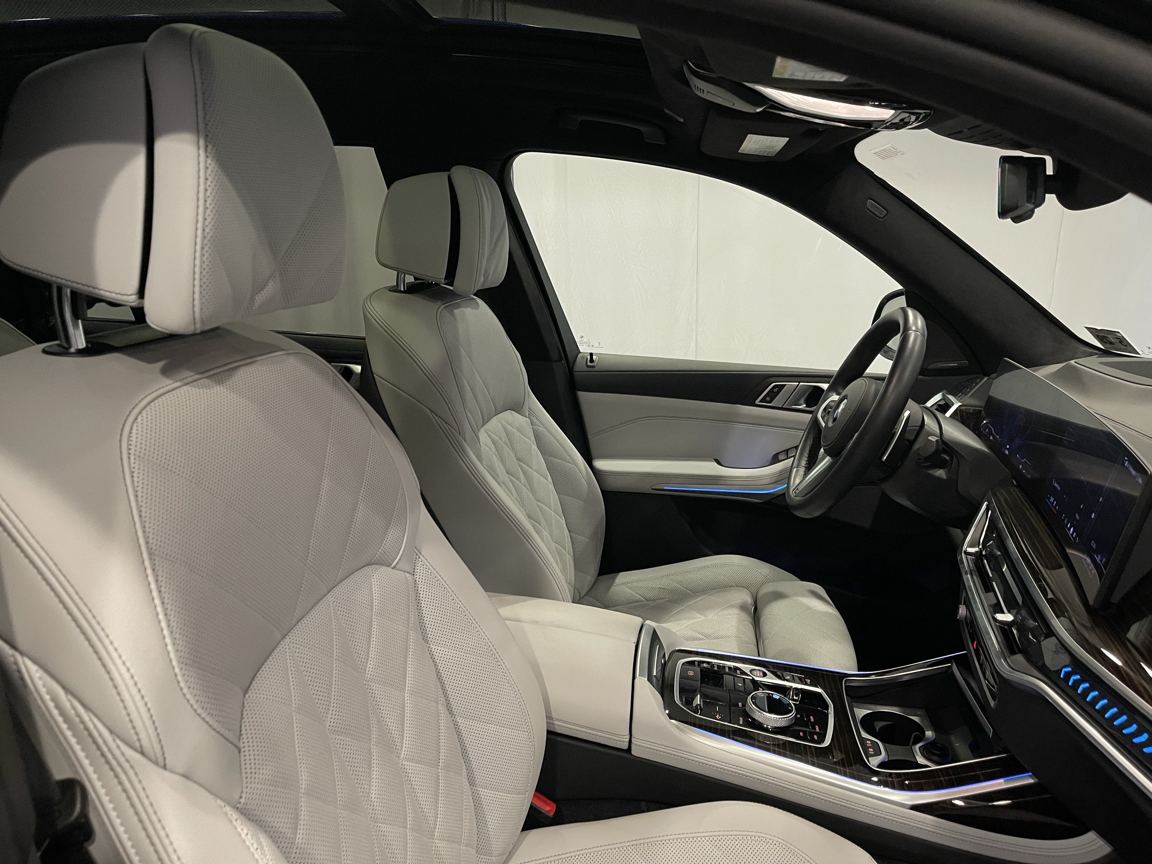 Certified 2024 BMW X7 xDrive40i w/ Executive Package AWD/4WD image 15