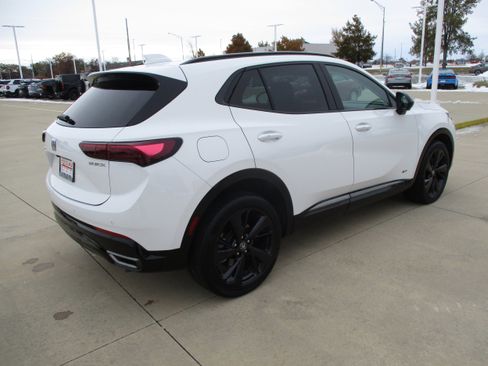 Used 2025 Buick Envision Sport Touring image 6