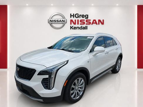 Used 2019 Cadillac XT4 Premium Luxury w/ Driver Awareness Package FWD image 3