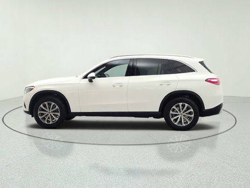 Used 2023 Mercedes-Benz GLC 300 4MATIC image 8