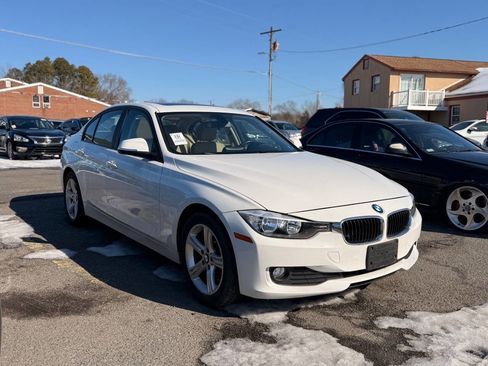 Used 2014 BMW 320i Sedan image 1