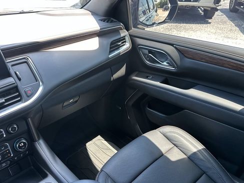 Used 2023 Chevrolet Tahoe High Country AWD/4WD image 16