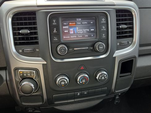 Used 2022 RAM 1500 Classic SLT RWD image 16