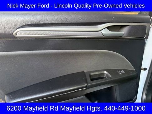 Used 2020 Ford Fusion SE image 8