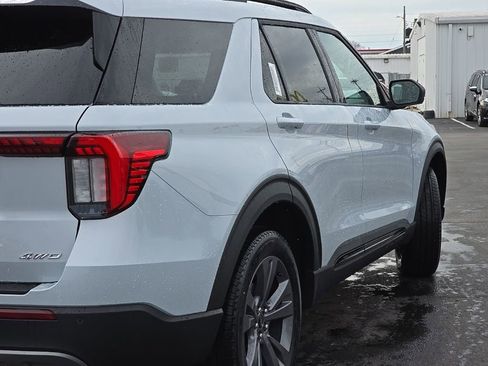 New 2026 Ford Explorer Active w/ Active Comfort Package image 69