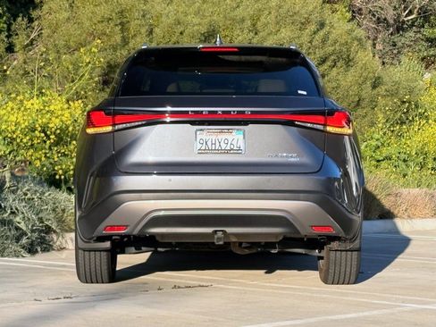 Certified 2024 Lexus RX 350h w/ Convenience Package image 10