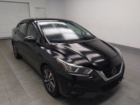Used 2021 Nissan Versa SV FWD image 13
