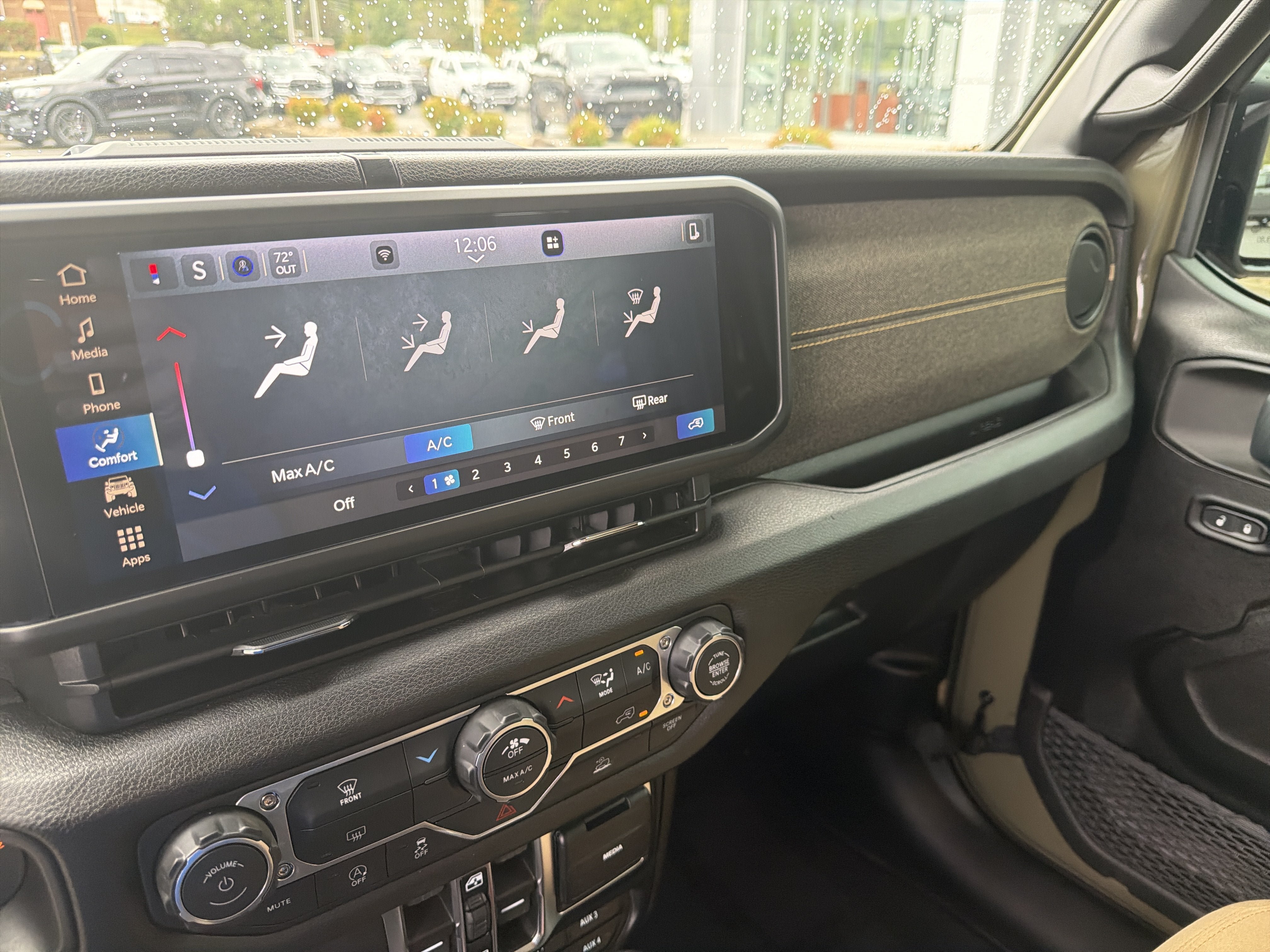 Used 2026 Jeep Wrangler Unlimited Sport AWD/4WD image 35