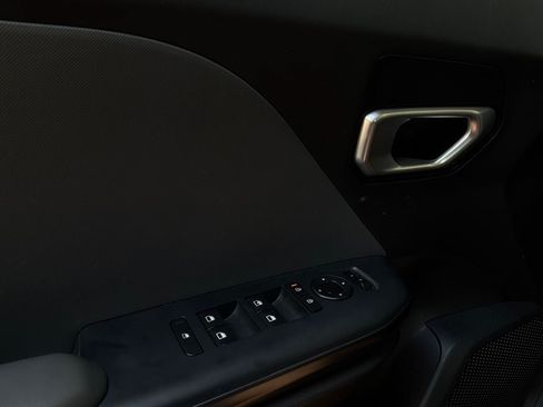 Used 2025 Kia K4 FWD image 20