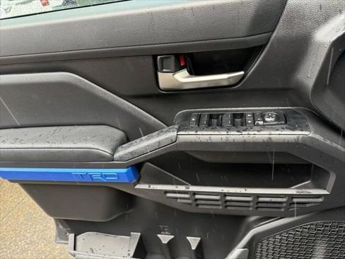 Certified 2025 Toyota Tacoma TRD Off-Road w/ TRD Off Road Upgrade Package image 17