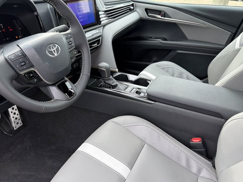 New 2026 Toyota Camry SE image 11