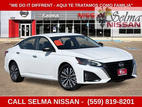 Used 2025 Nissan Altima 2.5 SV FWD image 1