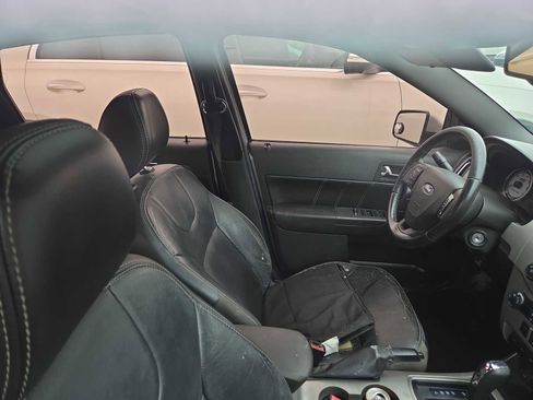 Used 2009 Ford Focus SES FWD image 8