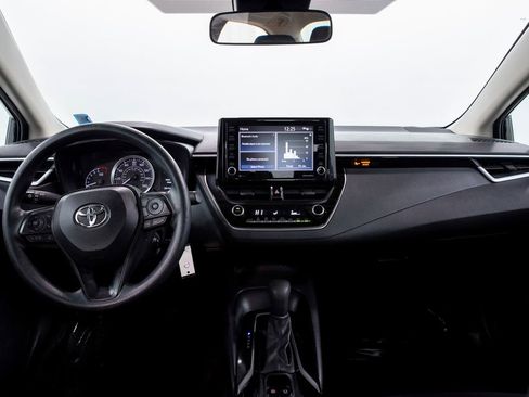 Used 2022 Toyota Corolla LE image 18