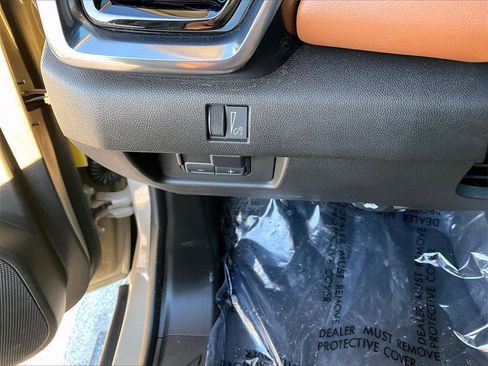 Used 2024 GMC Canyon AT4 w/ AT4 Premium Package image 26