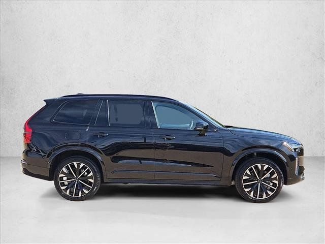 Used 2026 Volvo XC90 B6 Ultra w/ Protection Package AWD/4WD image 4