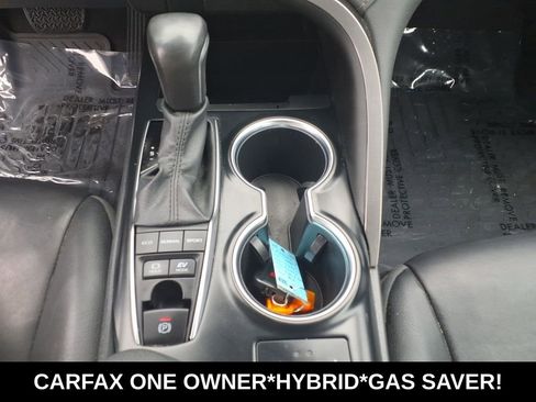 Used 2020 Toyota Camry XLE FWD image 24