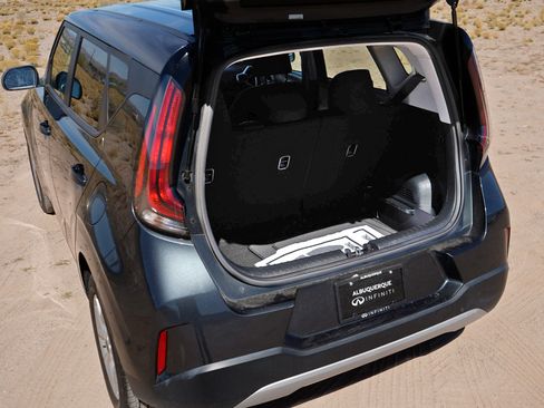 Used 2024 Kia Soul LX w/ Option Group 015 FWD image 13