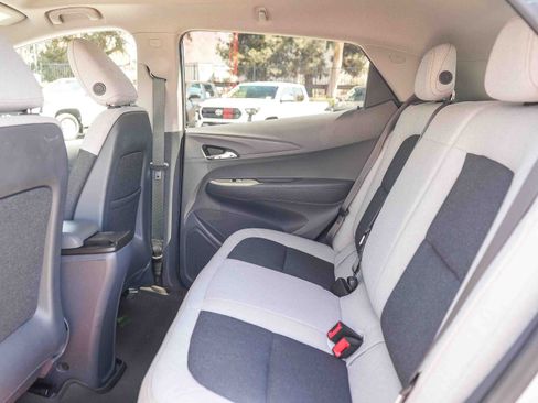 Used 2017 Chevrolet Bolt LT FWD image 18