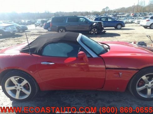 Used 2007 Pontiac Solstice Convertible w/ Premium Package image 5