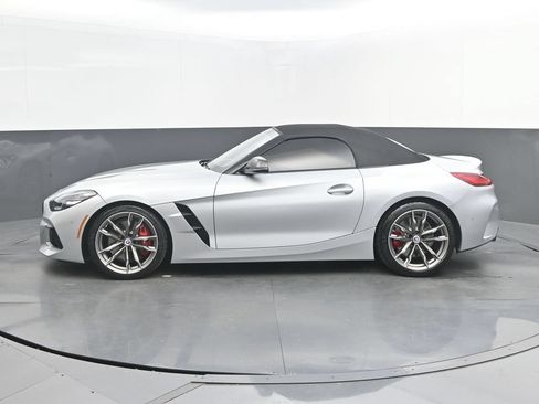 Used 2022 BMW Z4 M40i w/ Premium Package RWD image 2