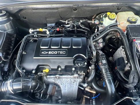 Used 2013 Chevrolet Cruze LT w/ All-Star Edition image 34