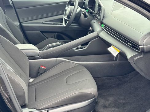 Certified 2026 Hyundai Elantra Sport FWD image 15