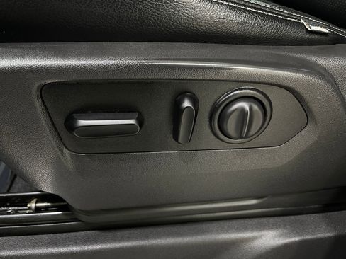 Used 2020 Chevrolet Silverado 1500 LT w/ All-Star Edition image 15