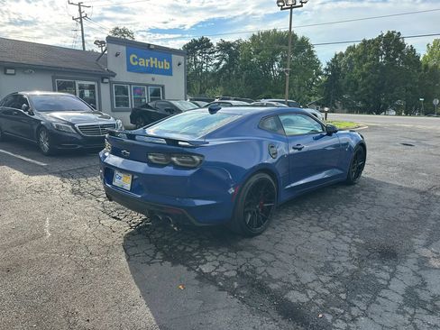 Used 2021 Chevrolet Camaro SS RWD image 3