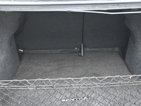 Used 2017 Nissan Sentra S image 31