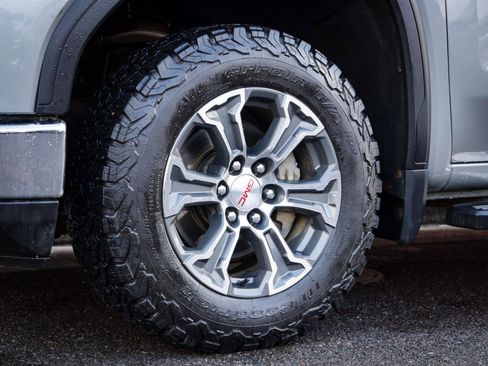 Used 2023 GMC Sierra 1500 SLE image 11