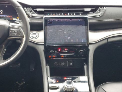 Used 2025 Jeep Grand Cherokee Limited 4xe image 30