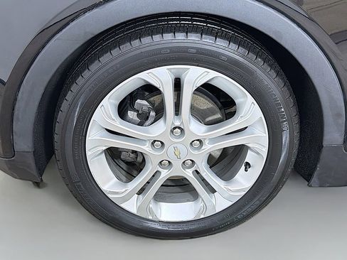 Used 2018 Chevrolet Bolt LT image 16