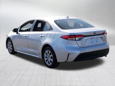 Certified 2025 Toyota Corolla LE image 5