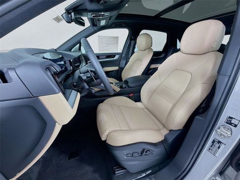 New 2026 Porsche Cayenne S AWD/4WD image 5