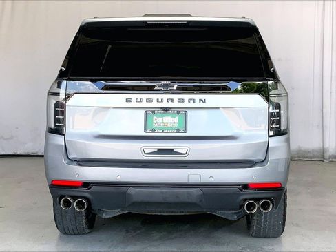 Used 2026 Chevrolet Suburban Z71 w/ Comfort Package AWD/4WD image 3