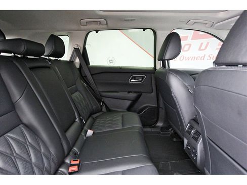 New 2026 Nissan Rogue Platinum w/ Platinum Premium Package image 9