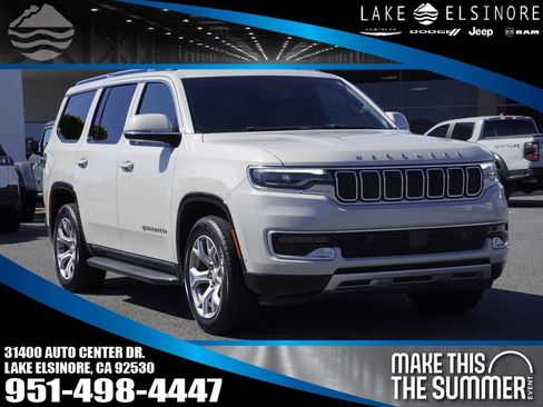 Used 2022 Jeep Wagoneer Series II RWD image 1